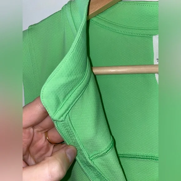 Lululemon Front Zip Tank Green 10 - Picture 8 of 16